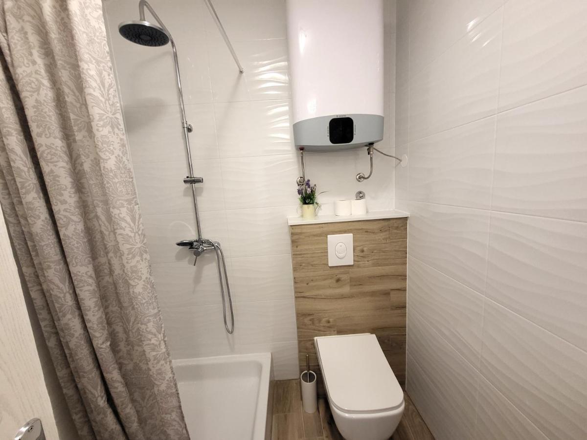Mali Apartman U Centru Макарска Экстерьер фото